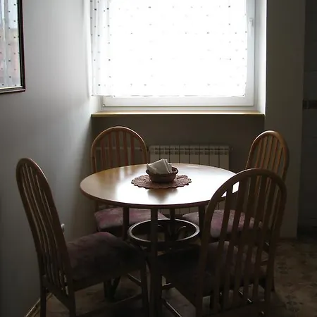 Pilies Street Sanctuary Secure Old Town Apartman *